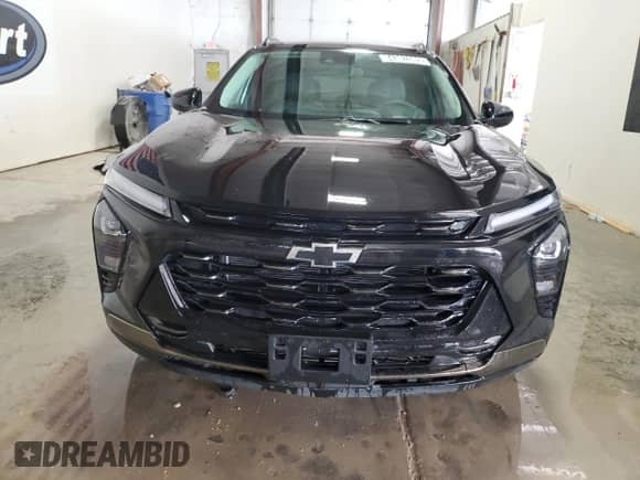 2025 Chevrolet Trax ACTIV with VIN KL77LKEP4SC062734, listed as a Copart auction lot 84382685 with 12,936 mi miles and Clean title. Bid and sale history available at DreamBid. Image 5.