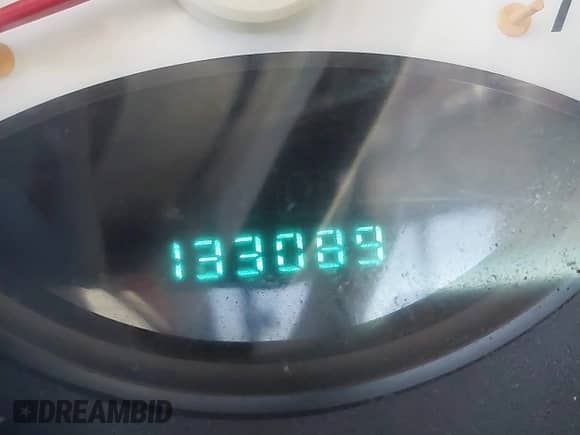 2005 Dodge Dakota z VIN 1D7HW22N95S367924, wystawiony jako IAAI lot #42515863 z przebiegiem 133 089 mil mil oraz . Historia ofert i sprzedaży dostępna na DreamBid. Obrazek 16.