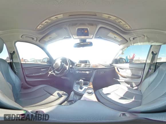 2014 BMW 3 Series 328i с VIN WBA3C1C54EK111922, выставлен на аукционе Copart как лот 70462045 с пробегом 172 402 миль миль и Списание • Salvage title. История ставок и продаж доступна на DreamBid. Изображение 14.