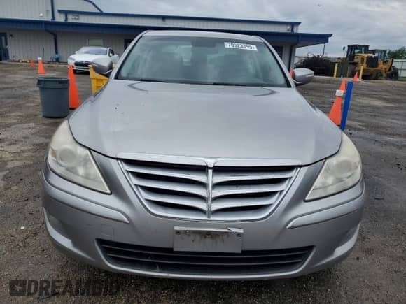 2010 Hyundai Genesis с VIN KMHGC4DE0AU098052, выставлен на аукционе Copart как лот 70923395 с пробегом 188 218 миль миль и Чистый • Clean title. История ставок и продаж доступна на DreamBid. Изображение 5.
