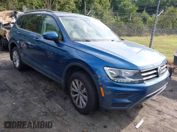 2020 Volkswagen Tiguan S с VIN 3VV1B7AX6LM104840, выставлен на аукционе IAAI как лот 43091774 с пробегом 68 041 миль миль и . История ставок и продаж доступна на DreamBid. Изображение 1.