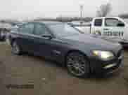 2010 BMW 7 Series 750i xDrive z VIN WBAKC6C58ACL67686, wystawiony jako Copart lot #84258524 z przebiegiem 117 057 mil mil oraz Szkoda całkowita • Salvage title. Historia ofert i sprzedaży dostępna na DreamBid. Obrazek 4.