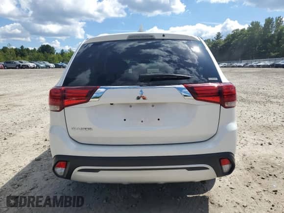 2020 Mitsubishi Outlander ES с VIN JA4AZ3A30LZ028041, выставлен на аукционе Copart как лот 70890665 с пробегом 113 045 миль миль и Списание • Salvage title. История ставок и продаж доступна на DreamBid. Изображение 6.