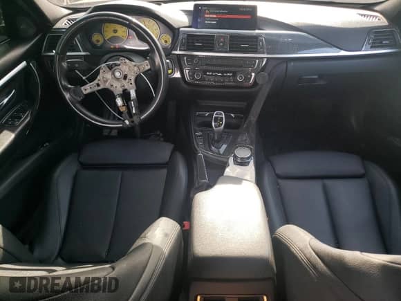 2018 BMW 3 Series 340i xDrive с VIN WBA8B7G59JNU95615, выставлен на аукционе Copart как лот 87813275 с пробегом 56 231 миль миль и Списание • Salvage title. История ставок и продаж доступна на DreamBid. Изображение 8.