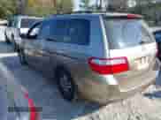 2007 Honda Odyssey EX z VIN 5FNRL38437B074662, wystawiony jako IAAI lot #40716076 z przebiegiem 228 344 mil mil oraz . Historia ofert i sprzedaży dostępna na DreamBid. Obrazek 3.