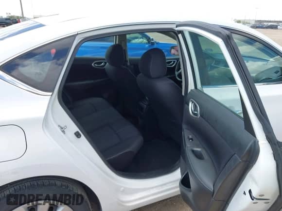 2017 Nissan Sentra SR with VIN 3N1AB7AP1HL675523, listed as a IAAI auction lot 42985946 with 114,433 mi miles and . Bid and sale history available at DreamBid. Image 8.