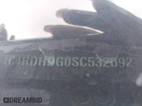 2025 Dodge Durango GT с VIN 1C4RDHDG0SC532092, выставлен на аукционе IAAI как лот 42424266 с пробегом 3 226 миль миль и . История ставок и продаж доступна на DreamBid. Изображение 9.