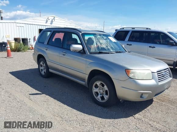 2007 Subaru Forester X with VIN JF1SG65697H715011, listed as a IAAI auction lot 43114255 with 182,934 mi miles and . Bid and sale history available at DreamBid. Image 1.