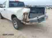 2011 Ram 1500 ST z VIN 3D7JB1EK0BG531606, wystawiony jako IAAI lot #41588384 z przebiegiem 169 392 mil mil oraz . Historia ofert i sprzedaży dostępna na DreamBid. Obrazek 6.