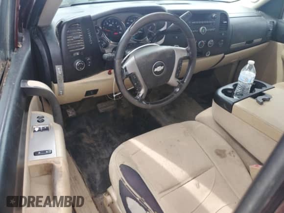 2009 Chevrolet Silverado 3500 with VIN 1GBJK846X9E136829, listed as a Copart auction lot 56135615 with 197,815 mi miles and Clean title. Bid and sale history available at DreamBid. Image 8.