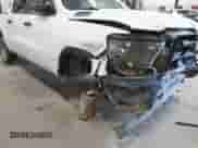 2023 Ram 1500 Tradesman z VIN 1C6RRFGG1PN641214, wystawiony jako IAAI lot #42658007 z przebiegiem 26 090 mil mil oraz . Historia ofert i sprzedaży dostępna na DreamBid. Obrazek 17.