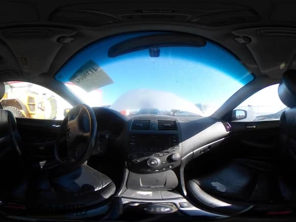 2003 Honda Accord EX z VIN 1HGCM55623A044884, wystawiony jako IAAI lot #41390454 z przebiegiem 409 567 mil mil oraz . Historia ofert i sprzedaży dostępna na DreamBid. Obrazek 18.