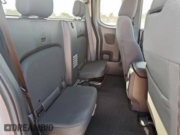 2025 Nissan Frontier S z VIN 1N6ED1CL6SN611370, wystawiony jako Copart lot #68118235 z przebiegiem 3 974 mil mil oraz Szkoda całkowita • Salvage title. Historia ofert i sprzedaży dostępna na DreamBid. Obrazek 10.