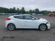 2013 Hyundai Veloster w/Gray Int z VIN KMHTC6AD0DU151892, wystawiony jako IAAI lot #43034606 z przebiegiem 138 148 mil mil oraz . Historia ofert i sprzedaży dostępna na DreamBid. Obrazek 12.