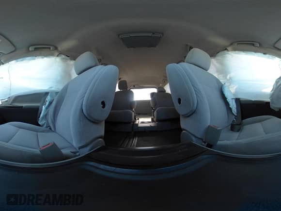 2015 Toyota Sienna LE AAS z VIN 5TDKK3DC3FS672570, wystawiony jako IAAI lot #42824951 z przebiegiem 112 476 mil mil oraz . Historia ofert i sprzedaży dostępna na DreamBid. Obrazek 18.