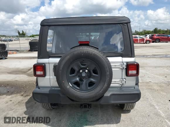 2022 Jeep Wrangler Unlimited Sport with VIN 1C4HJXDN7NW251780, listed as a Copart auction lot 70247304 with 25,935 mi miles and Salvage title. Bid and sale history available at DreamBid. Image 6.