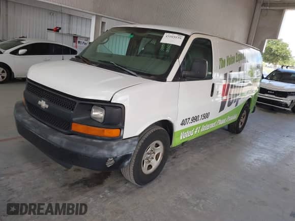 2007 Chevrolet Express Cargo with VIN 1GCFG15X371196506, listed as a IAAI auction lot 43269239 with 242,048 mi miles and . Bid and sale history available at DreamBid. Image 2.