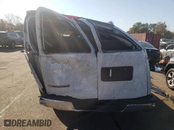 2013 Chevrolet Express Passenger LT с VIN 1GAZG1FGXD1164040, выставлен на аукционе Copart как лот 77002594 с пробегом Не указан миль и Списание • Salvage title. История ставок и продаж доступна на DreamBid. Изображение 6.