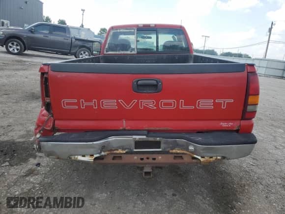 2000 Chevrolet Silverado 1500 with VIN 1GCEK14W2YE218542, listed as a Copart auction lot 64623235 with 242,232 mi miles and Salvage title. Bid and sale history available at DreamBid. Image 6.