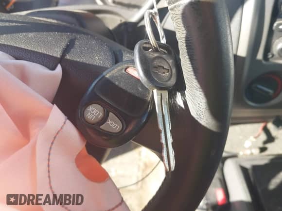 2005 Chevrolet Colorado LS Z71 z VIN 1GCDS196758119567, wystawiony jako IAAI lot #41597821 z przebiegiem 194 611 mil mil oraz . Historia ofert i sprzedaży dostępna na DreamBid. Obrazek 11.