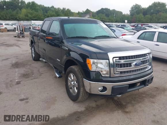 2013 Ford F-150 XL с VIN 1FTFW1ET8DFD72318, выставлен на аукционе IAAI как лот 43291382 с пробегом 182 950 миль миль и . История ставок и продаж доступна на DreamBid. Изображение 1.