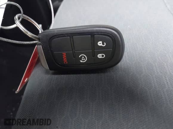 2018 Ram 1500 Express z VIN 3C6RR6KT9JG250686, wystawiony jako IAAI lot #41413614 z przebiegiem 145 051 mil mil oraz . Historia ofert i sprzedaży dostępna na DreamBid. Obrazek 11.