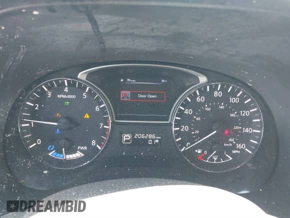 2014 Nissan Pathfinder Platinum Hybrid with VIN 5N1CR2MN1EC638750, listed as a IAAI auction lot 41719792 with 206,286 mi miles and . Bid and sale history available at DreamBid. Image 7.