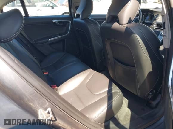 2017 Volvo S60 Dynamic с VIN YV126MFLXH2428457, выставлен на аукционе IAAI как лот 43109708 с пробегом 130 474 миль миль и . История ставок и продаж доступна на DreamBid. Изображение 8.