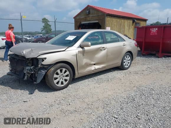 2009 Toyota Camry with VIN 4T1BE46K39U282596, listed as a IAAI auction lot 42939562 with 340,164 mi miles and . Bid and sale history available at DreamBid. Image 21.