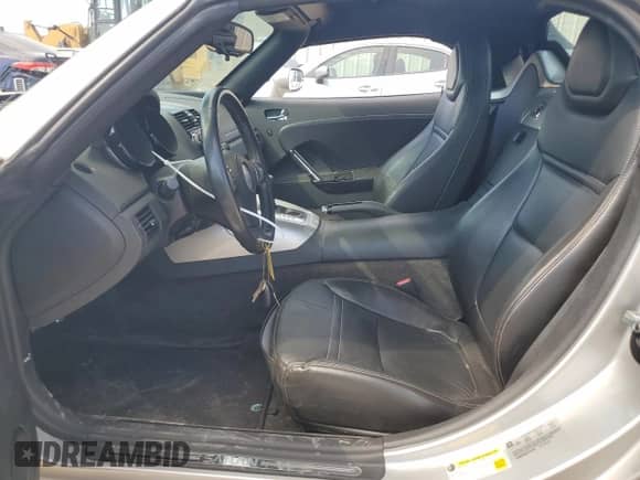 2009 Saturn Sky with VIN 1G8MN35B69Y101096, listed as a Copart auction lot 68100674 with 37,005 mi miles and Clean title. Bid and sale history available at DreamBid. Image 7.