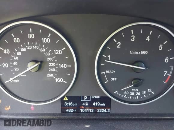 2013 BMW 3 Series 328i xDrive z VIN WBA3B3G51DNR79950, wystawiony jako IAAI lot #42065868 z przebiegiem 104 113 mil mil oraz . Historia ofert i sprzedaży dostępna na DreamBid. Obrazek 7.