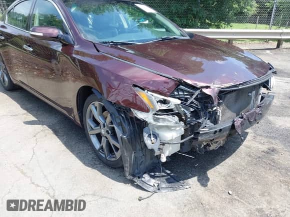 2014 Nissan Maxima S z VIN 1N4AA5AP0EC464475, wystawiony jako IAAI lot #42787428 z przebiegiem 167 872 mil mil oraz . Historia ofert i sprzedaży dostępna na DreamBid. Obrazek 17.