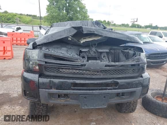2012 Chevrolet Silverado 1500 LTZ z VIN 3GCPKTE75CG108923, wystawiony jako IAAI lot #42626410 z przebiegiem Nie podano mil oraz . Historia ofert i sprzedaży dostępna na DreamBid. Obrazek 11.