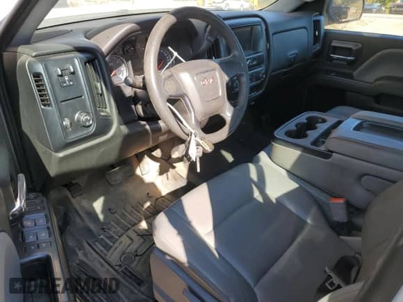 2018 GMC Sierra 1500 z VIN 1GTR1LEC2JZ138290, wystawiony jako Copart lot #77732714 z przebiegiem 160 851 mil mil oraz Szkoda całkowita • Salvage title. Historia ofert i sprzedaży dostępna na DreamBid. Obrazek 8.