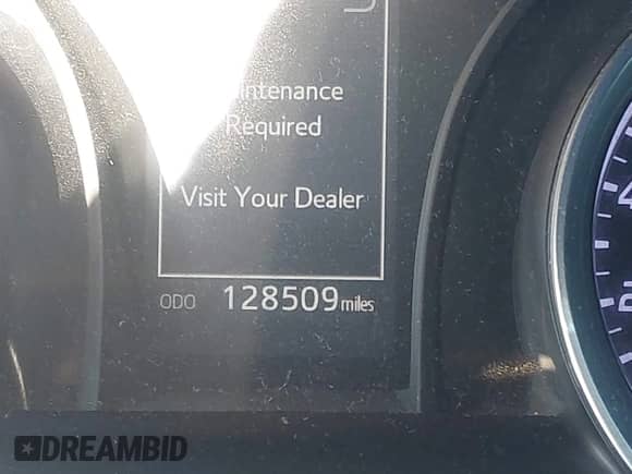 2020 Toyota Camry SE z VIN 4T1G11AK9LU874079, wystawiony jako IAAI lot #43198042 z przebiegiem 128 509 mil mil oraz . Historia ofert i sprzedaży dostępna na DreamBid. Obrazek 15.