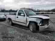 2000 Chevrolet Silverado 1500 LS with VIN 1GCEC14T7YZ112003, listed as a Copart auction lot 83573954 with Not provided miles and Salvage title. Bid and sale history available at DreamBid. Image 4.