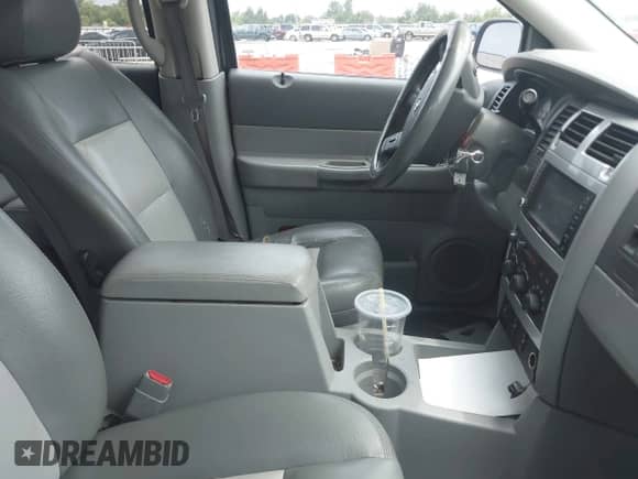 2009 Dodge Durango with VIN 1D8HB48T79F701892, listed as a IAAI auction lot 42440523 with 181,771 mi miles and . Bid and sale history available at DreamBid. Image 5.