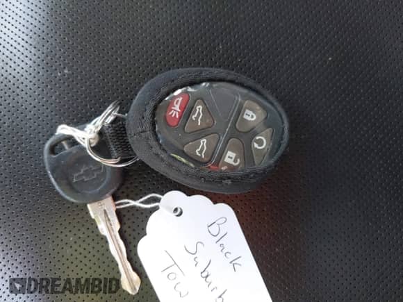 2014 Chevrolet Suburban LTZ z VIN 1GNSKKE70ER137678, wystawiony jako IAAI lot #41547064 z przebiegiem 213 301 mil mil oraz . Historia ofert i sprzedaży dostępna na DreamBid. Obrazek 11.