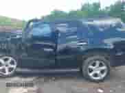 2013 Chevrolet Tahoe LT with VIN 1GNSCBE09DR366696, listed as a IAAI auction lot 42201250 with 199,105 mi miles and . Bid and sale history available at DreamBid. Image 15.