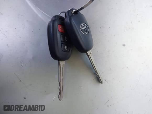 2022 Toyota Corolla Cross L with VIN 7MUAAABG8NV029483, listed as a IAAI auction lot 42687179 with 49,403 mi miles and . Bid and sale history available at DreamBid. Image 11.