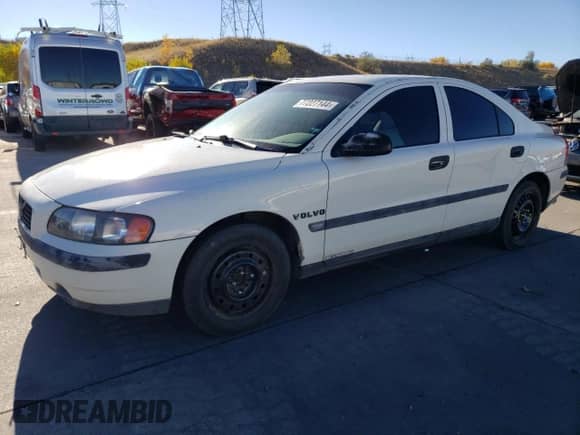 2001 Volvo S60 с VIN YV1RS61R412084860, выставлен на аукционе Copart как лот 77227144 с пробегом 170 853 миль миль и На запчасти • Non repairable. История ставок и продаж доступна на DreamBid. Изображение 1.