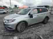 2020 Mitsubishi Outlander SE z VIN JA4AD3A31LZ039967, wystawiony jako Copart lot #82301135 z przebiegiem 109 992 mil mil oraz Szkoda całkowita • Salvage title. Historia ofert i sprzedaży dostępna na DreamBid. Obrazek 1.