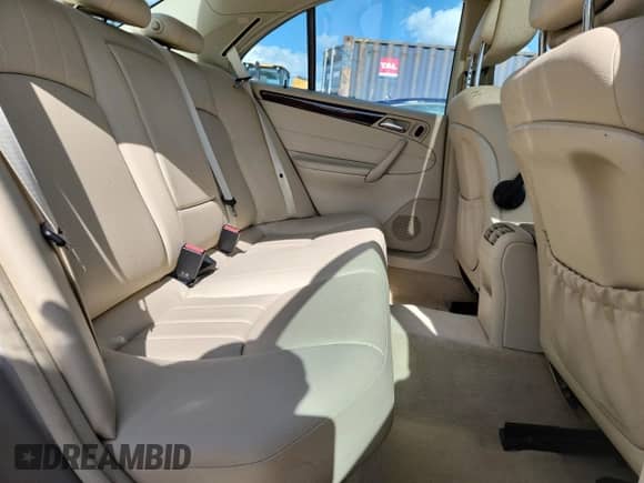 2007 Mercedes-Benz C 280 Luxury с VIN WDBRF54H97A936639, выставлен на аукционе Copart как лот 62025045 с пробегом 121 598 миль миль и Чистый • Clean title. История ставок и продаж доступна на DreamBid. Изображение 10.