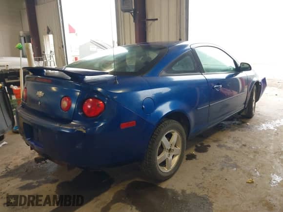 2005 Chevrolet Cobalt LS с VIN 1G1AL12F057650506, выставлен на аукционе IAAI как лот 42004065 с пробегом 223 240 миль миль и . История ставок и продаж доступна на DreamBid. Изображение 4.
