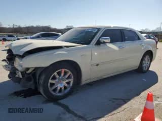 2009 Chrysler 300 C Hemi with VIN 2C3KA63T99H622995, listed as a Copart auction lot 45274995 with 223,907 mi miles and Clean title. Bid and sale history available at DreamBid. Image 1.