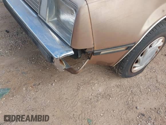 1983 Chevrolet Cavalier с VIN 1G1AD35P2DJ172197, выставлен на аукционе IAAI как лот 41692703 с пробегом 12 947 миль миль и . История ставок и продаж доступна на DreamBid. Изображение 6.