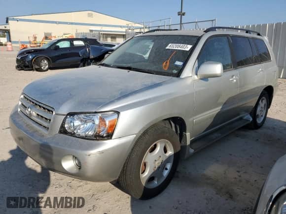 2004 Toyota Highlander with VIN JTEDP21A440005025, listed as a Copart auction lot 71610265 with 151,745 mi miles and Salvage title. Bid and sale history available at DreamBid. Image 1.