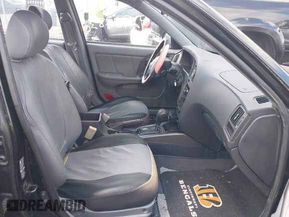 2005 Hyundai Elantra GLS z VIN KMHDN56D25U149130, wystawiony jako IAAI lot #42982830 z przebiegiem 250 056 mil mil oraz . Historia ofert i sprzedaży dostępna na DreamBid. Obrazek 5.