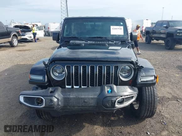2023 Jeep Wrangler Sahara with VIN 1C4JJXP62PW628735, listed as a IAAI auction lot 42683940 with 46,534 mi miles and . Bid and sale history available at DreamBid. Image 12.
