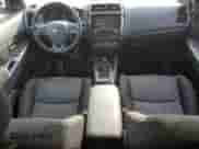 2020 Mitsubishi Outlander SE z VIN JA4AP4AU9LU030565, wystawiony jako Copart lot #80143545 z przebiegiem 84 002 mil mil oraz Nie do naprawy • Non repairable. Historia ofert i sprzedaży dostępna na DreamBid. Obrazek 8.